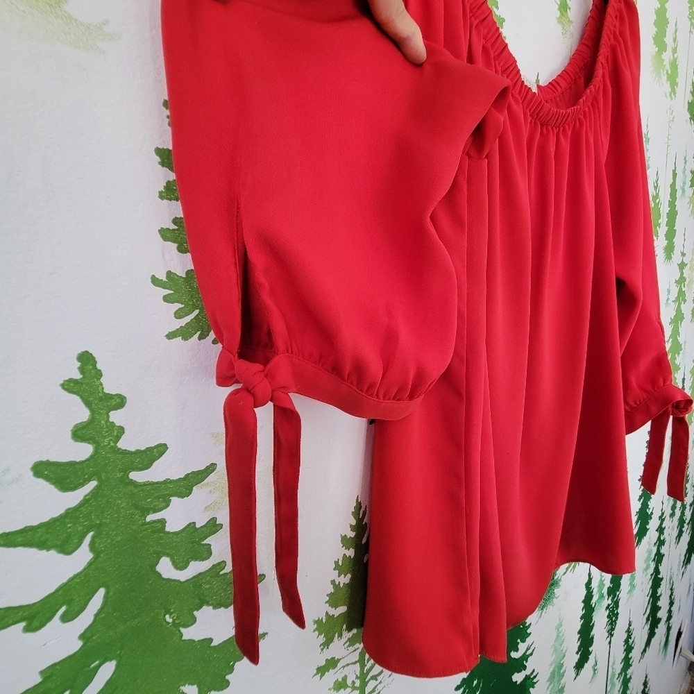 J.Crew Off Shoulder Top. - Picture 4 of 8
